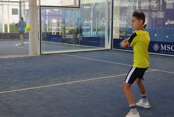 Clases de pádel para niños