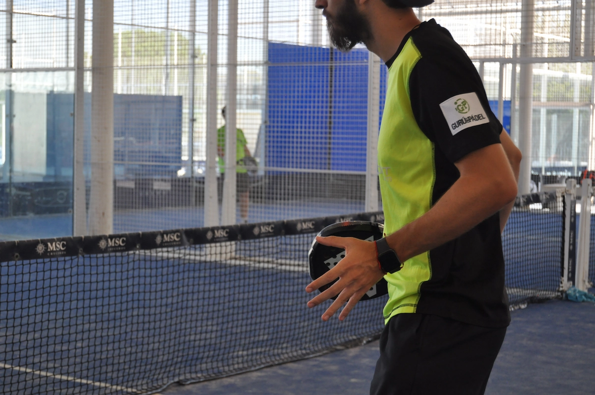 Contacto Gurú del pádel, teléfono escuela de pádel, contacto escuela de padel madrid